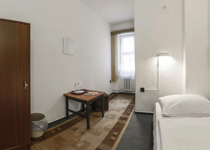 Dominik Panzio Bed & Breakfast 2*