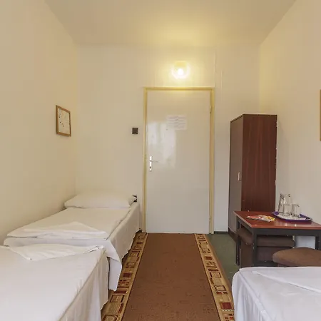 Dominik Panzio Bed & Breakfast 2*