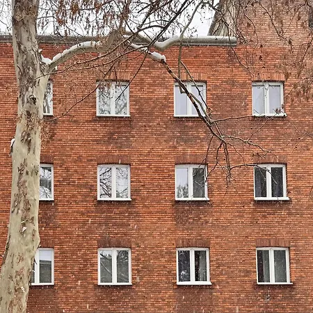 Dominik Panzio Oda ve Kahvaltı