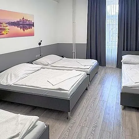 Dominik Panzio Bed & Breakfast