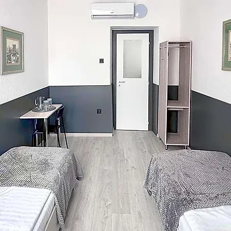 Dominik Panzio Bed & Breakfast 2*