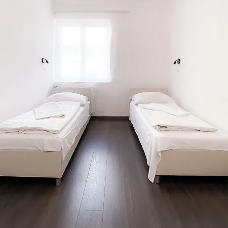 Bed & Breakfast Dominik Panzio 2*
