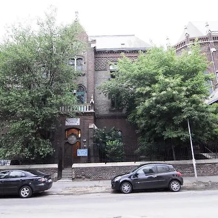 Dominik Panzio Budapest