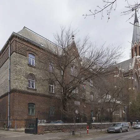 Dominik Panzio Bed & Breakfast